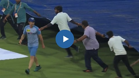 Jonty Rhodes Viral Video