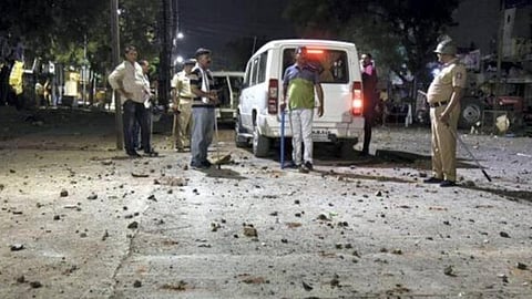 Akola Clash