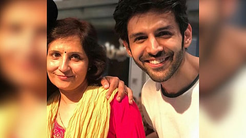 Kartik Aaryan With His Mom Mala Tiwari