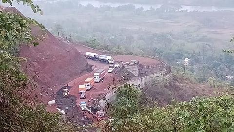 Mumbai-Goa Express Way Traffic Jam