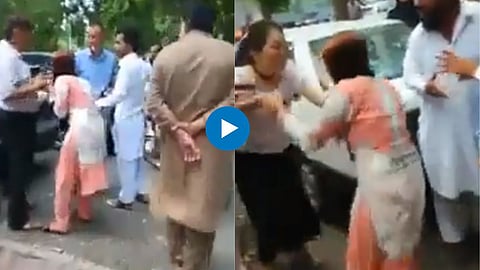 Girls Fighting Viral Video