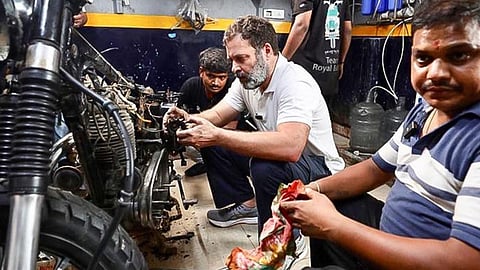 Rahul Gandhi Repairing Bike
