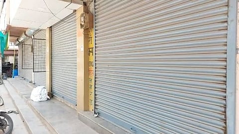 nagar news, social media, Aurangzeb Photo Status