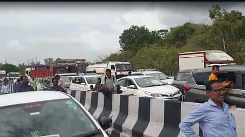 Mumbai-Pune Express Way Accident