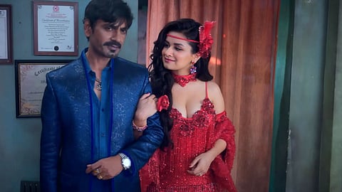 Nawazuddin Siddiqui Avneet Kiss Controversy