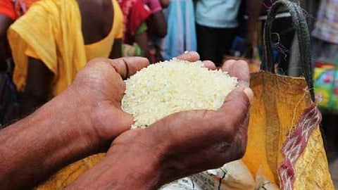PM Modi Government Free Ration News