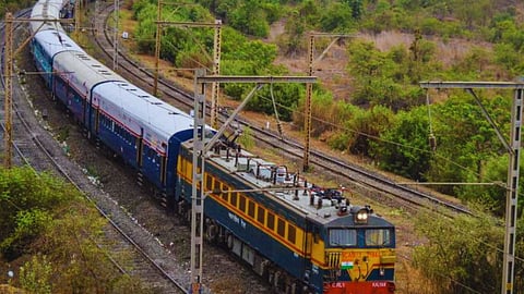 Mumbai Train News