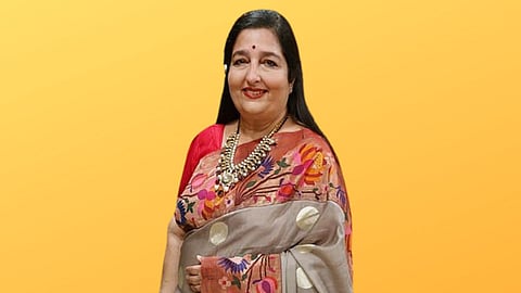 Anuradha Paudwal Extended Helping Hand To Irshalwadi 