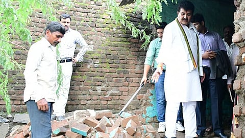 Minister Soil and Water Conservation of Maharashtra Sanjay Rathod, Yavatmal News, Yavatmal Rain Updates  
