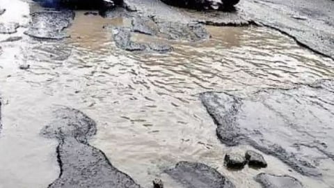 Sion Panvel highway potholes 