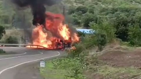 Manikdaundi Ghat Accident News
