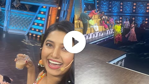 Prajakta Mali Shared Maharashtrachi Hasyajatra Set Video