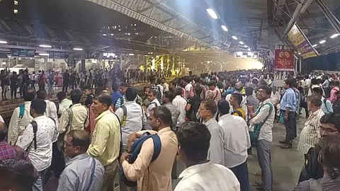 Mumbai Local Train Accident News
