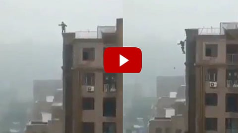 Boy Death After Fell From Building