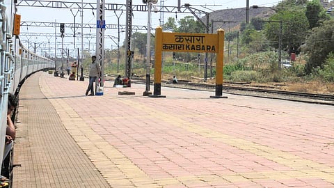 Railway Police Officer death at Kasara Railway Station