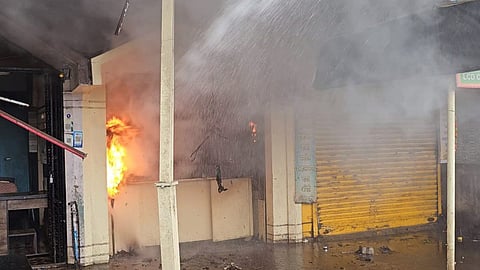 Mobile Shop Fire