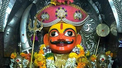 Jejuri Khandoba Temple: आता जेजुरीच्या खंडोबा मंदिरातही ड्रेस कोड, देवस्थानाकडून 'या' कपड्यांवर बंदी