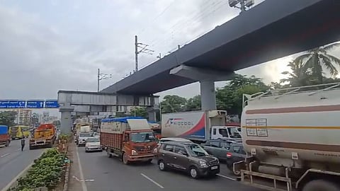 Mumbai Traffic Jam on Western Expressway : मुंबईकरांची आठवड्याची सुरुवात वाहतूक कोडींने, पश्चिम द्रुतगती महामार्गावर वाहनांच्या रांगा  