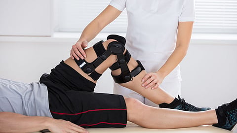 Post Knee Surgery Care Tips
