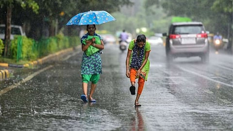 Good News For Farmers IMD predicts heavy-rainfall in maharashtra next 24 hours