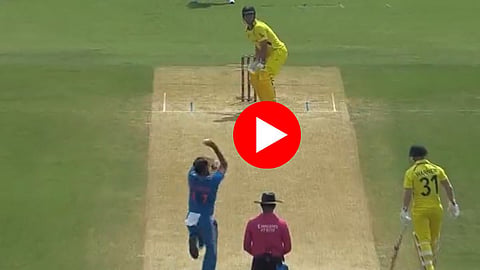  mohammed shami took wicket of mitchell marsh after hitting four runs in ind vs aus 1st odi