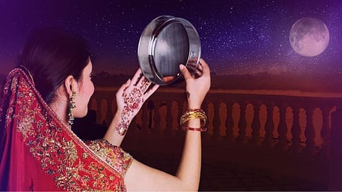 Karwa Chauth Vrat Katha 2024