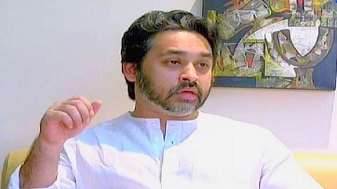 pune municipal corporation sealed proerty of bjp leader nilesh rane for pending tax issue