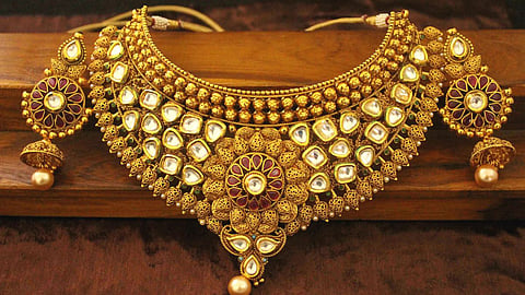 Today's Gold Silver Rate, (24th February 2024) Today's Gold Silver Price In Maharashtra in Marathi