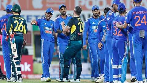 IND vs AUS 3rd T20 : टी -२० मालिका सुरू असतानाच टीम इंडियाचा स्टार चढणार बोहल्यावर; BCCIकडे मागितली सुट्टी