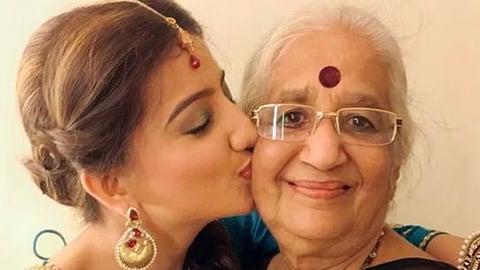 Aparna Kanekar Died