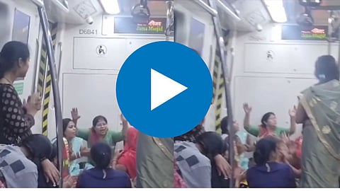 Delhi Metro Viral Video