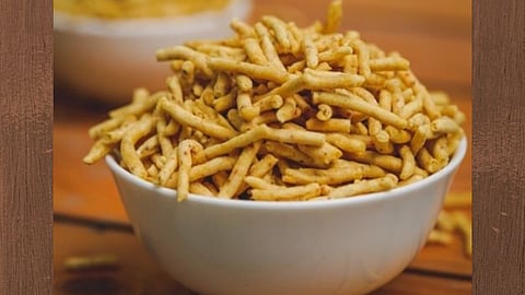 Indori Garlic Sev Recipe