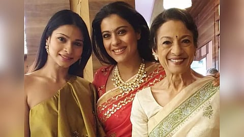 Veteran Actress Tanuja Discharged From The Hospital