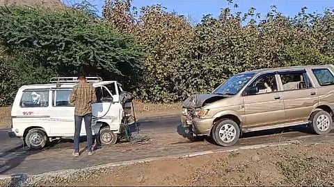 Dhule Accident News