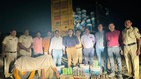 goa liquor worth rs one crore seized at khed shivapur near pune 
