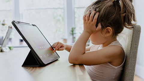 Parenting Tips , Manage your child's screen time