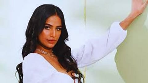 Poonam Pandey News : पूनम पांडेचा प्रायव्हेट व्हिडीओ कोणी व्हायरल केला?, अभिनेत्रीने सांगितला घडलेला सर्व किस्सा