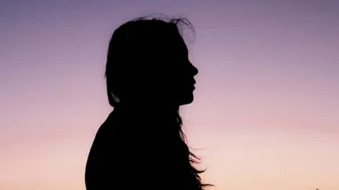 Young Woman End Her Life