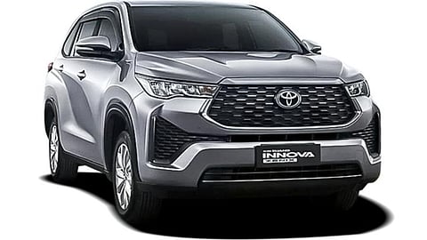 Toyota Innova Hycross