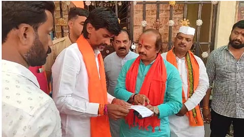 Maharashatra Loksabha: वसंत मोरे जरांगे पाटलांच्या भेटीला; सकल मराठा समाजाकडून उमेदवारी मिळणार? 