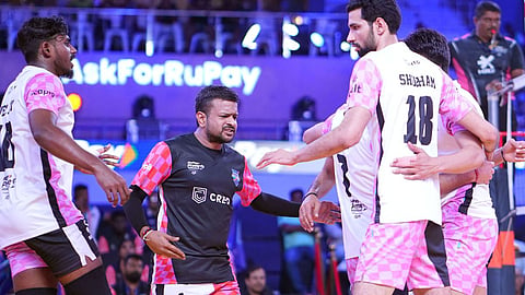rupay prime volleyball league ahemabad defenders beat mumbai meteors  