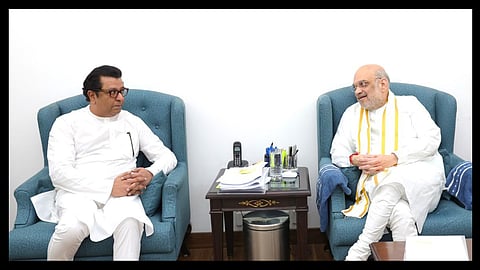 Maharashtra Politics:  मनसेच्या 'बिनशर्त' पाठिंब्याची परतफेड होणार,  महायुतीकडून राज ठाकरेंना बळ; मध्यरात्री महत्वाची खलबतं!