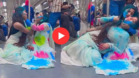 Delhi Metro Viral Video: 