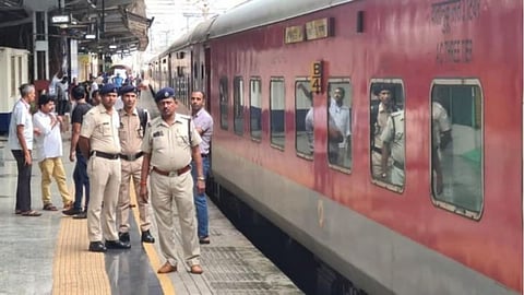 Jaipur Mumbai Express Firing