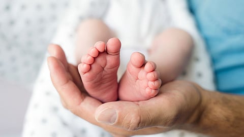 ऐकावं ते नवलंच! २७ वर्षीय महिलेने एकाचवेळी दिला ६ जन्म; डॉक्टरही चक्रावले