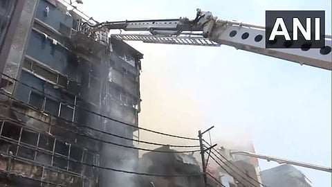 Patna Fire : पटनामध्ये अग्नितांडव! रेल्वे स्टेशनजवळील इमारतीला भीषण आग; 6 जणांचा मृत्यू, मदतकार्य सुरु 