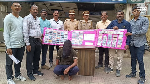 एटीएम सेंटरमध्ये कार्डाची हेराफेरी करत नागरिकांची लूट, भामट्याला पोलिसांनी ठोकल्या बेड्या