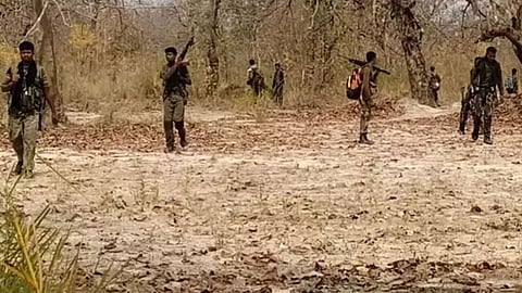 Chhattisgarh Encounter: कांकेरच्या जंगलात सुरक्षा दल आणि नक्षलवाद्यांमध्ये चकमक, १८ नक्षली ठार 