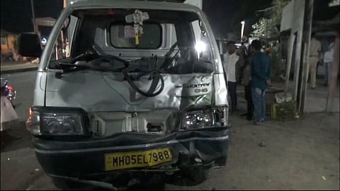 two died five injured in a road accident at wada bhiwandi highway