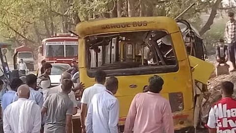 Haryana School bus Accident : हरियाणात भीषण अपघात; शाळेची बस उलटल्याने ६ विद्यार्थ्यांचा मृत्यू, बस चालक होता दारुच्या नशेत